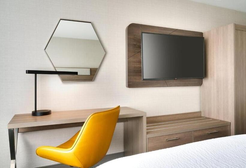 Люкс Адаптированный для Инвалидов, Holiday Inn Express And Suites Helena, An Ihg