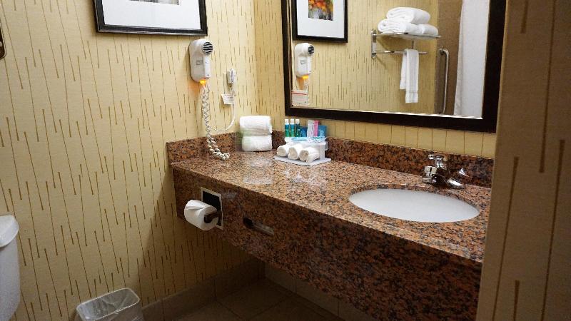 带大床的标准间, Holiday Inn Express & Suites Gibson, An Ihg