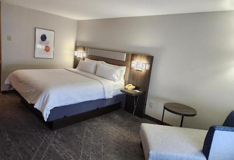 Номер Стандарт Адаптированный для Инвалидов, Holiday Inn Express & Suites Perry, An Ihg