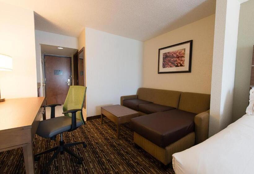 Люкс, Holiday Inn Exp Walterboro By Ihg