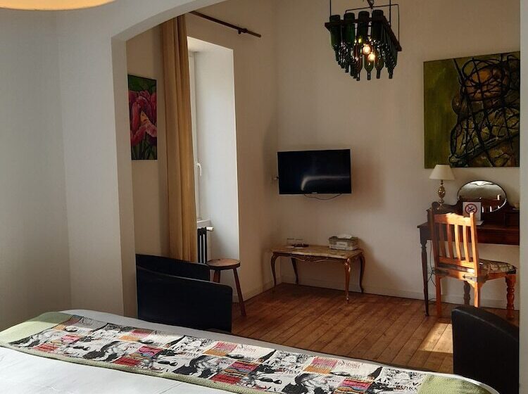 Номер Superior, Logis Hotels Domaine Du Châtelard