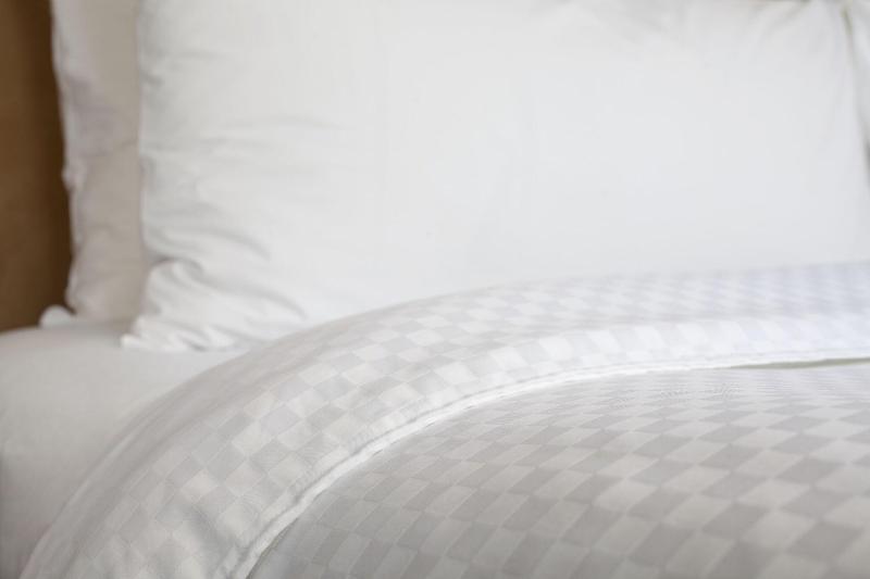 اتاق استاندارد با تخت بزرگ, Four Points By Sheraton Raleigh Durham Airport