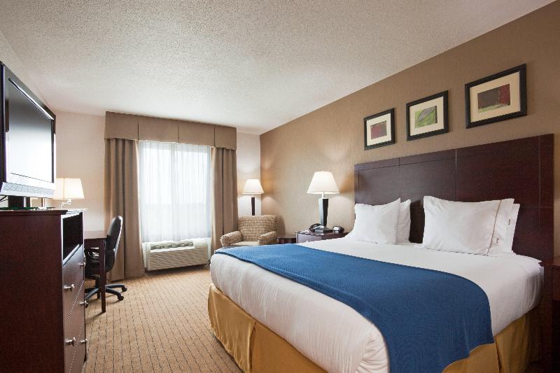 Стандартный Номер Кровать Кинг, Holiday Inn Express Hotel & Suites Antigo, An Ihg