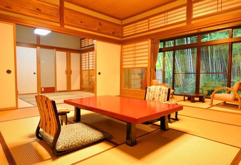 Номер Стандарт, Koshi No Yado Takashimaya