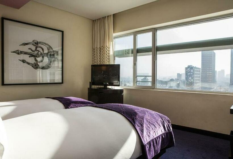 اتاق سوپریور با چشم‌انداز شهر, Sofitel Casablanca Tour Blanche