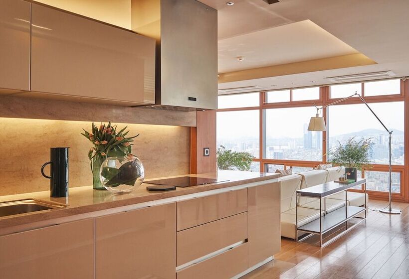 Люкс Superior, The Classic 500 Pentaz Executive Residence