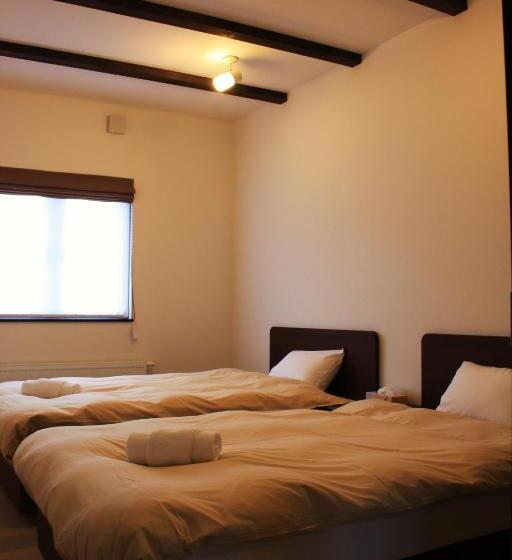 آپارتمان 1 خوابه, Tsuru Apartments