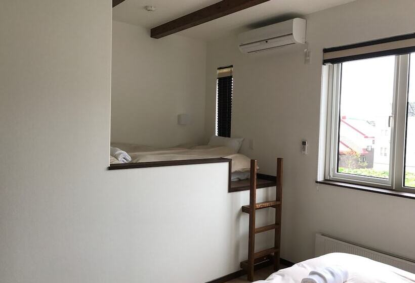 آپارتمان 2 خوابه, Tsuru Apartments