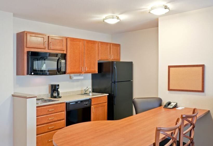 سوئیت برای معلولان, Candlewood Suites Oak Harbor, An Ihg