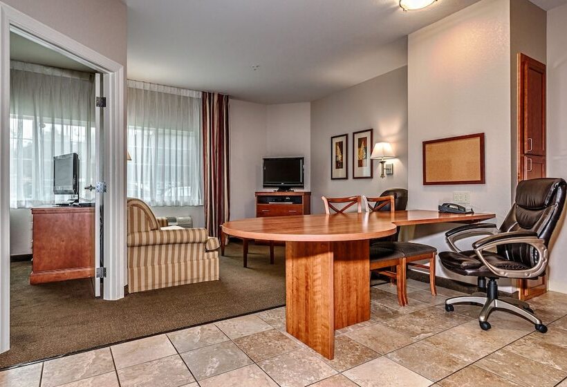 سوئیت برای معلولان, Candlewood Suites Oak Harbor, An Ihg