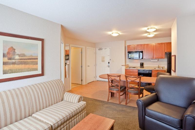 سوئیت برای معلولان, Candlewood Suites Oak Harbor, An Ihg