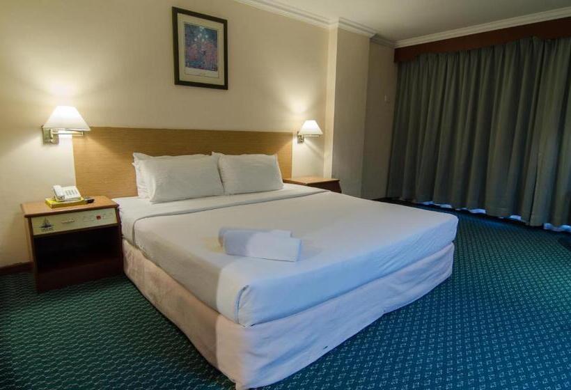 اتاق سوپریور, Coral Bay Resort