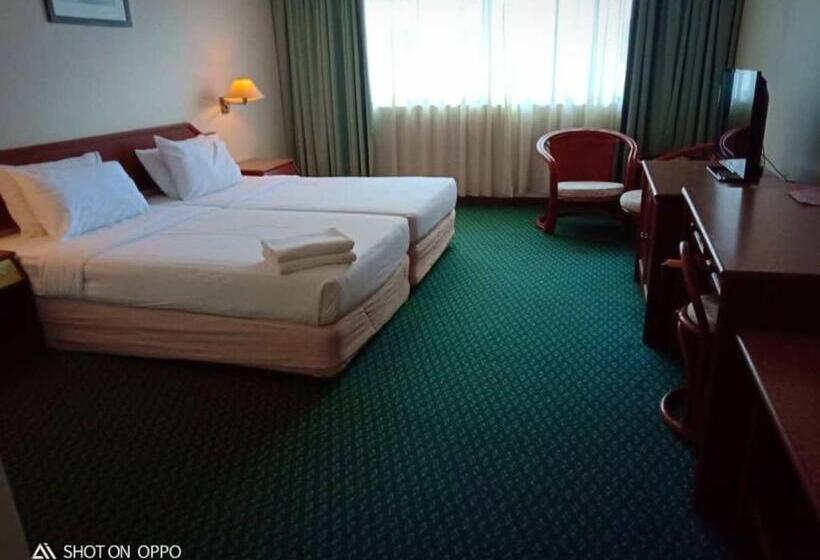 اتاق سوپریور, Coral Bay Resort