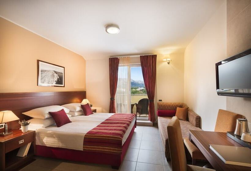 اتاق سوپریور سه تخته, Valamar Atrium Residence