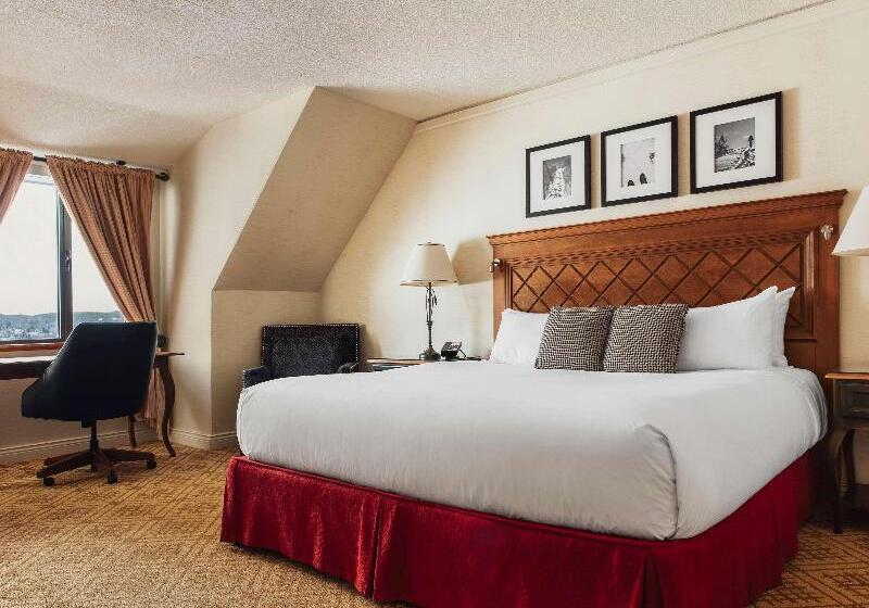 Люкс Кровать Кинг, White Pine Inn & Suites