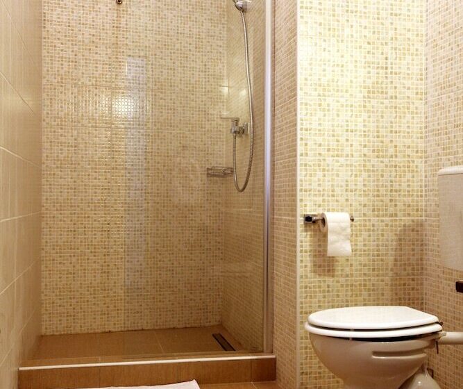 اتاق لوکس چهار تخته, Taban Hostel Zagreb   Hostel