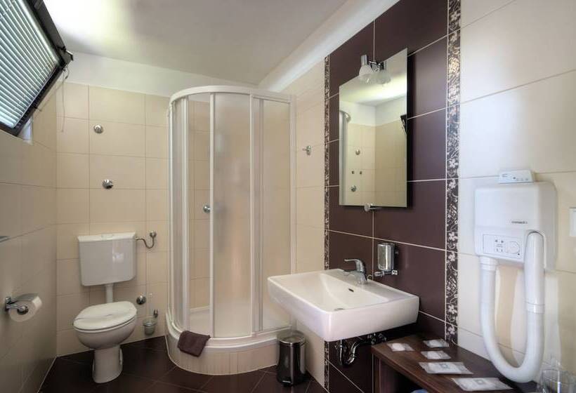 اتاق سوپریور, Plitvice Holiday Resort
