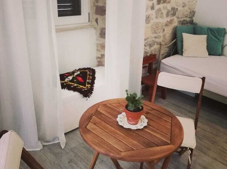 غرفة قياسية رباعية, Rooms And Apartments Djanovic