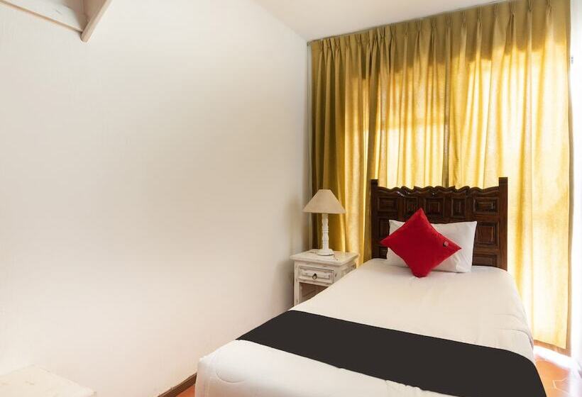 חדר סטנדרט לשלושה, Suites Internacional