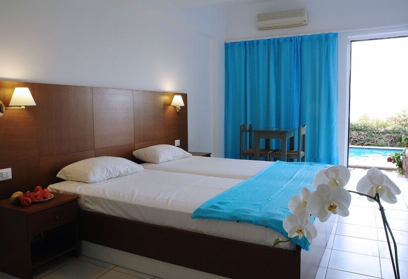 استودیوی استاندارد با چشم‌انداز دریا, Mirabella Apartments