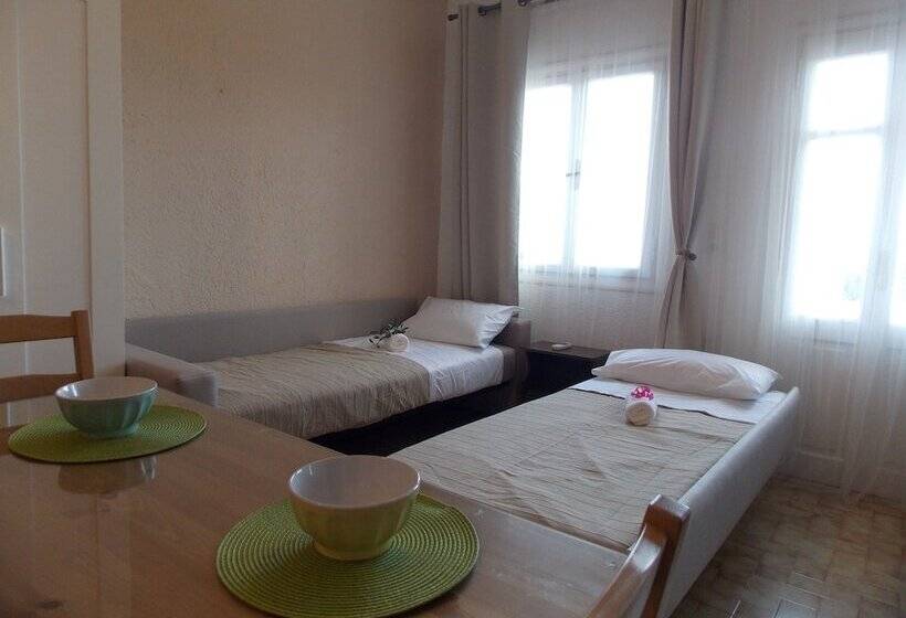 آپارتمان 1 خوابه با چشم‌انداز دریا, Mirabella Apartments