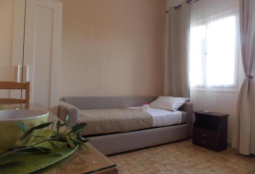آپارتمان 1 خوابه با چشم‌انداز دریا, Mirabella Apartments