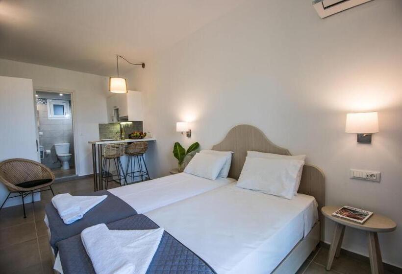 استودیوی سوپریور, Mirabella Apartments