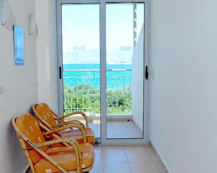 آپارتمان 2 خوابه با چشم‌انداز دریا, Mirabella Apartments
