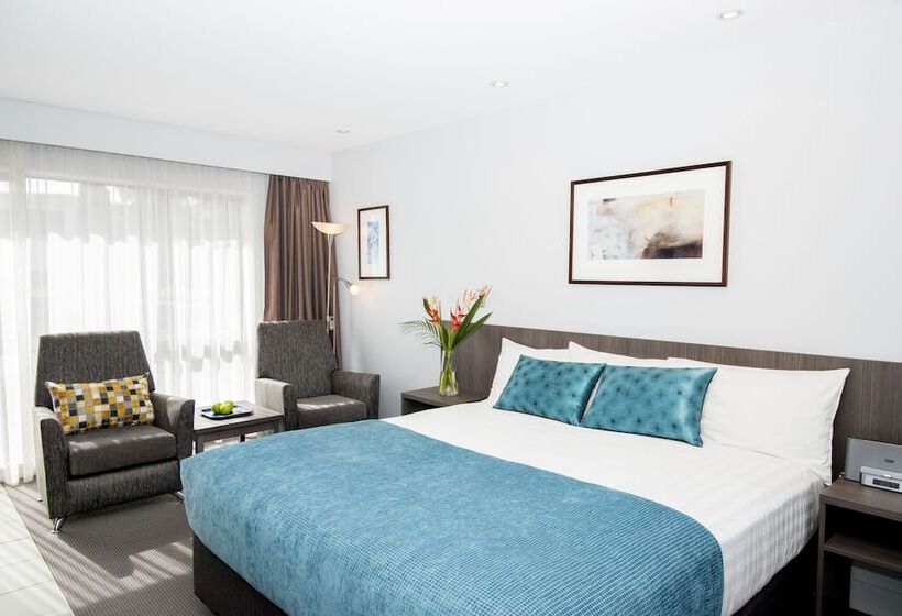 Студия Стандарт, Quest Newmarket Serviced Apartments