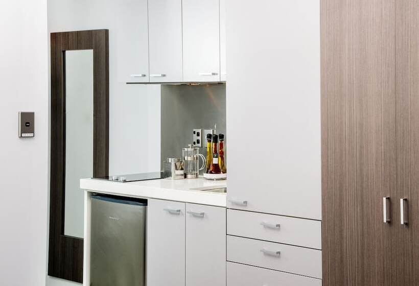 Студия Стандарт, Quest Newmarket Serviced Apartments