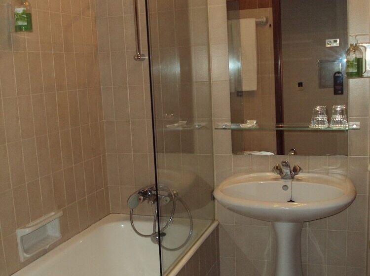 Habitación Estándar, Nova Cruz