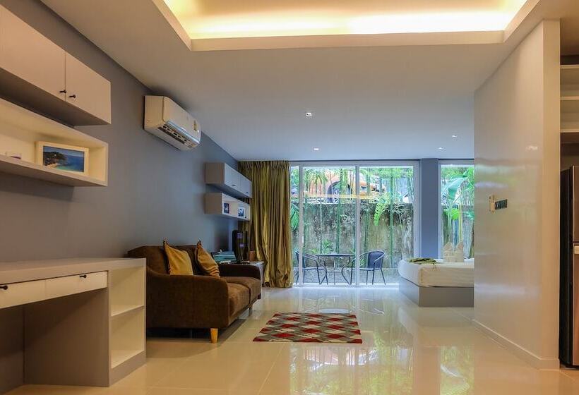标准工作室, The Trees Club Resort
