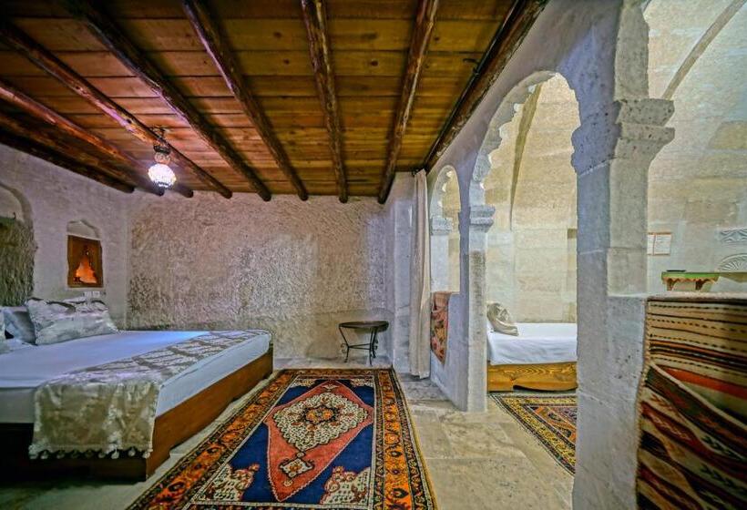 Четырехместный Номер Стандарт, Elysee Cave House