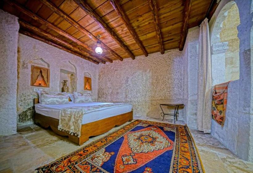 Четырехместный Номер Стандарт, Elysee Cave House