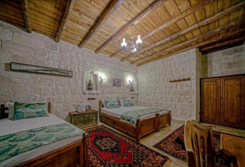 Номер Стандарт Трехместный, Elysee Cave House