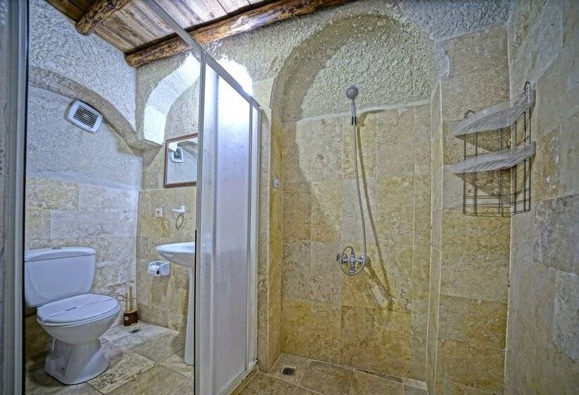 Четырехместный Номер Стандарт, Elysee Cave House