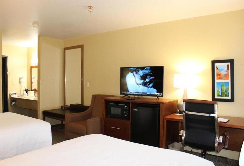 Номер Стандарт 2 Двуспальные Кровати, Comfort Inn Green Valley I 19