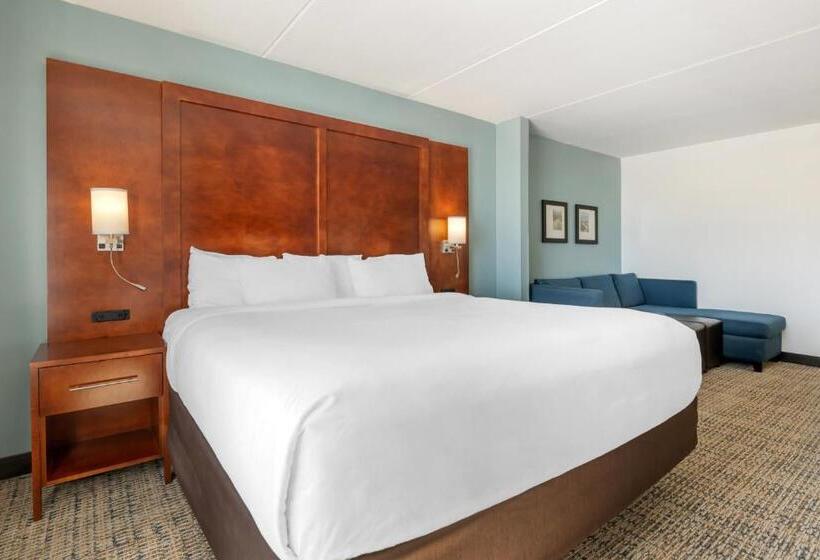 스위트 킹사이즈 침대, Surf And Sand Fernandina Beach At Amelia Island, Ascend Hotel Collection