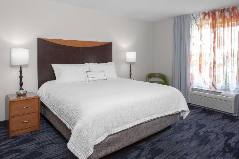اتاق استاندارد با تخت بزرگ, Fairfield Inn And Suites By Marriott Gadsden
