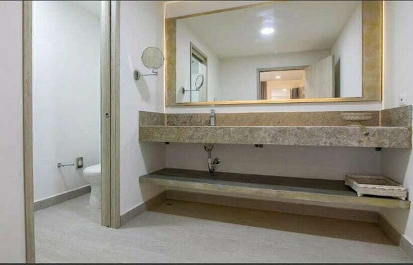 Quarto Deluxe Cama King, Cartagena Karmairi - Adults Only