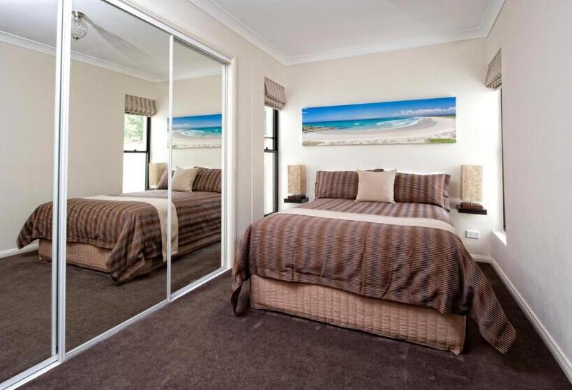 Дом 3 Спальни, Dolphin Shores