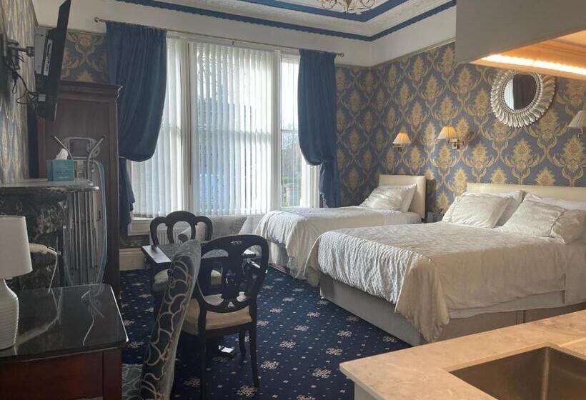 Семейный Номер, Pulteney House