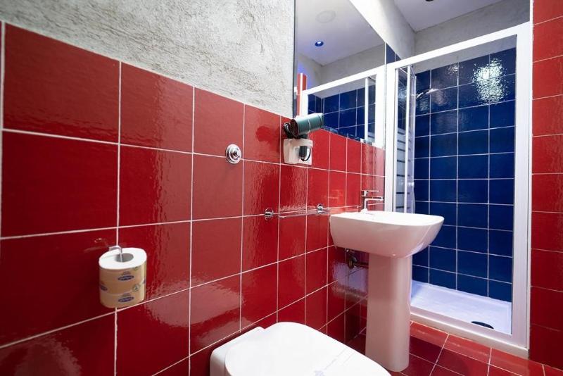 اتاق استاندارد با تخت بزرگ, Super 8 By Wyndham Topeka At Forbes Landing