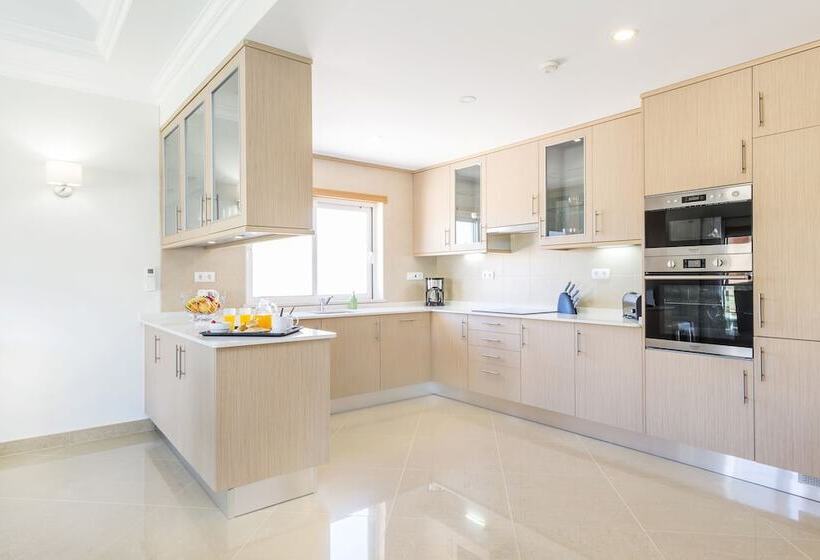 Вилла Deluxe 3 Спальни, Lakeside Country Club   Apartamentos Turísticos