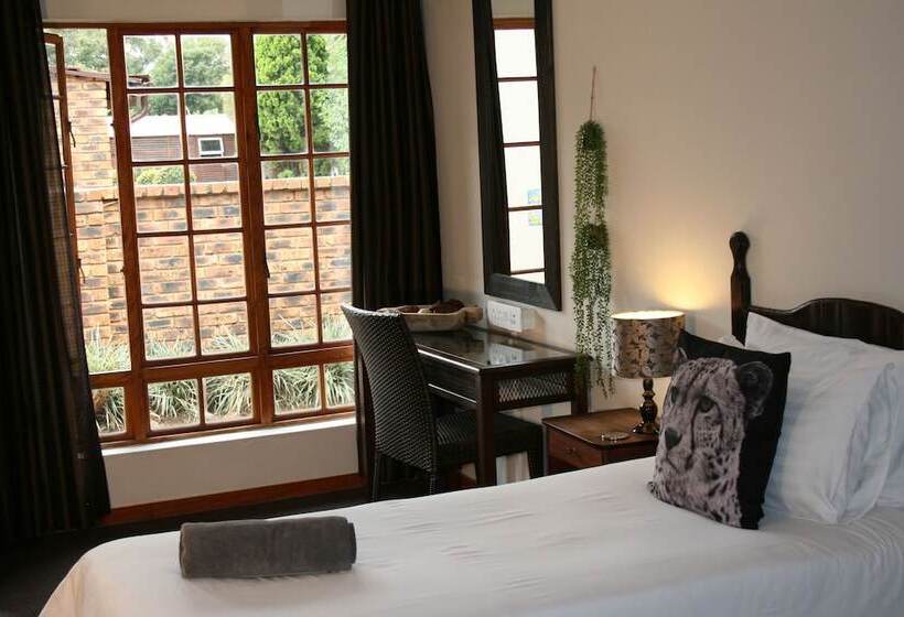 اتاق استاندارد, Aero Airport Lodge