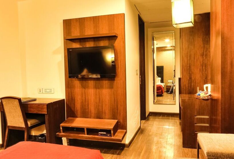 Номер Deluxe, The Nanee Suites