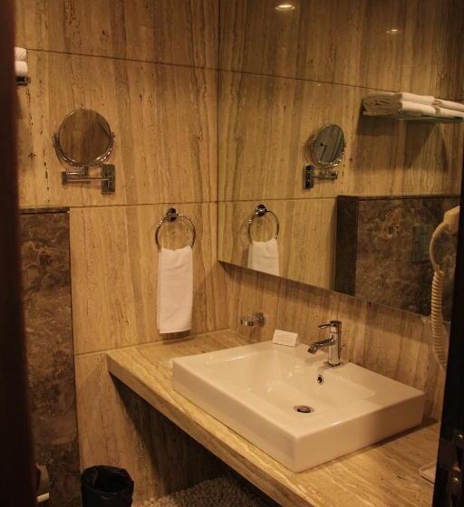 Номер Премиум, The Nanee Suites