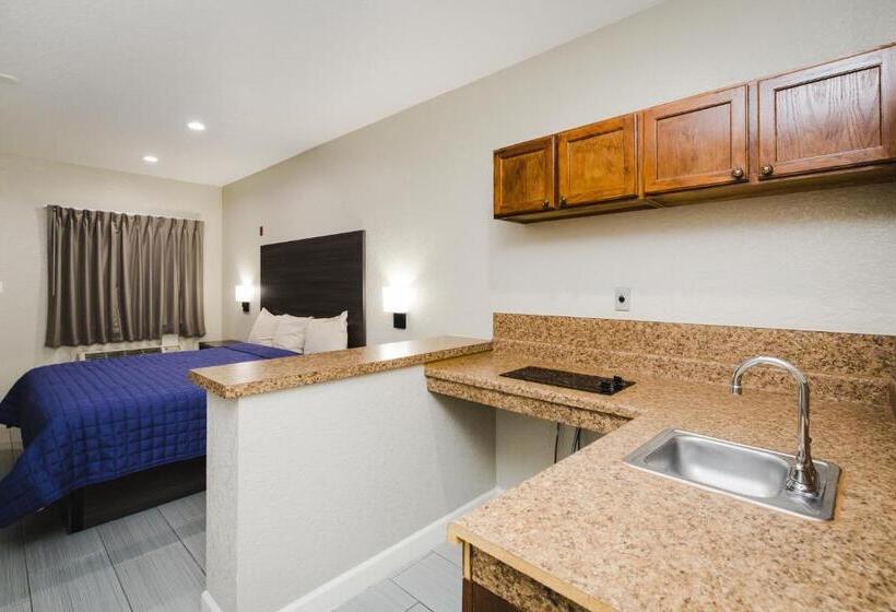 מיטת קינג בסוויטה, Winchester Inn And Suites Humble/iah/north Houston