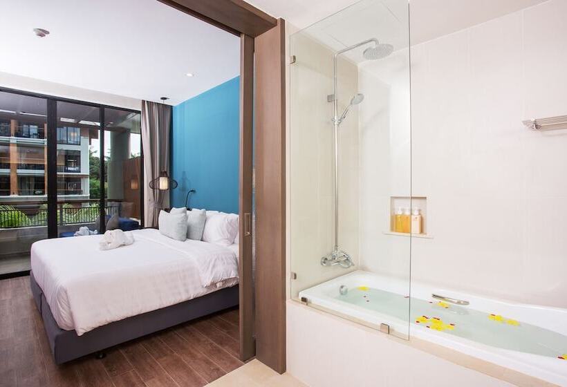 Люкс Повышенной Комфортности, Mai Khaolak Beach Resort & Spa   Tuiblue Mai Khaolak