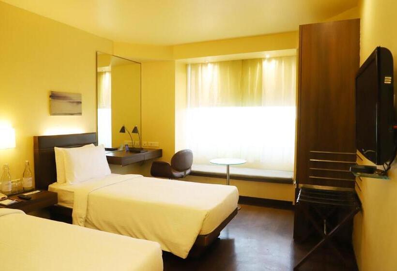 Номер Deluxe, Marasa Sarovar Portico  Rajkot